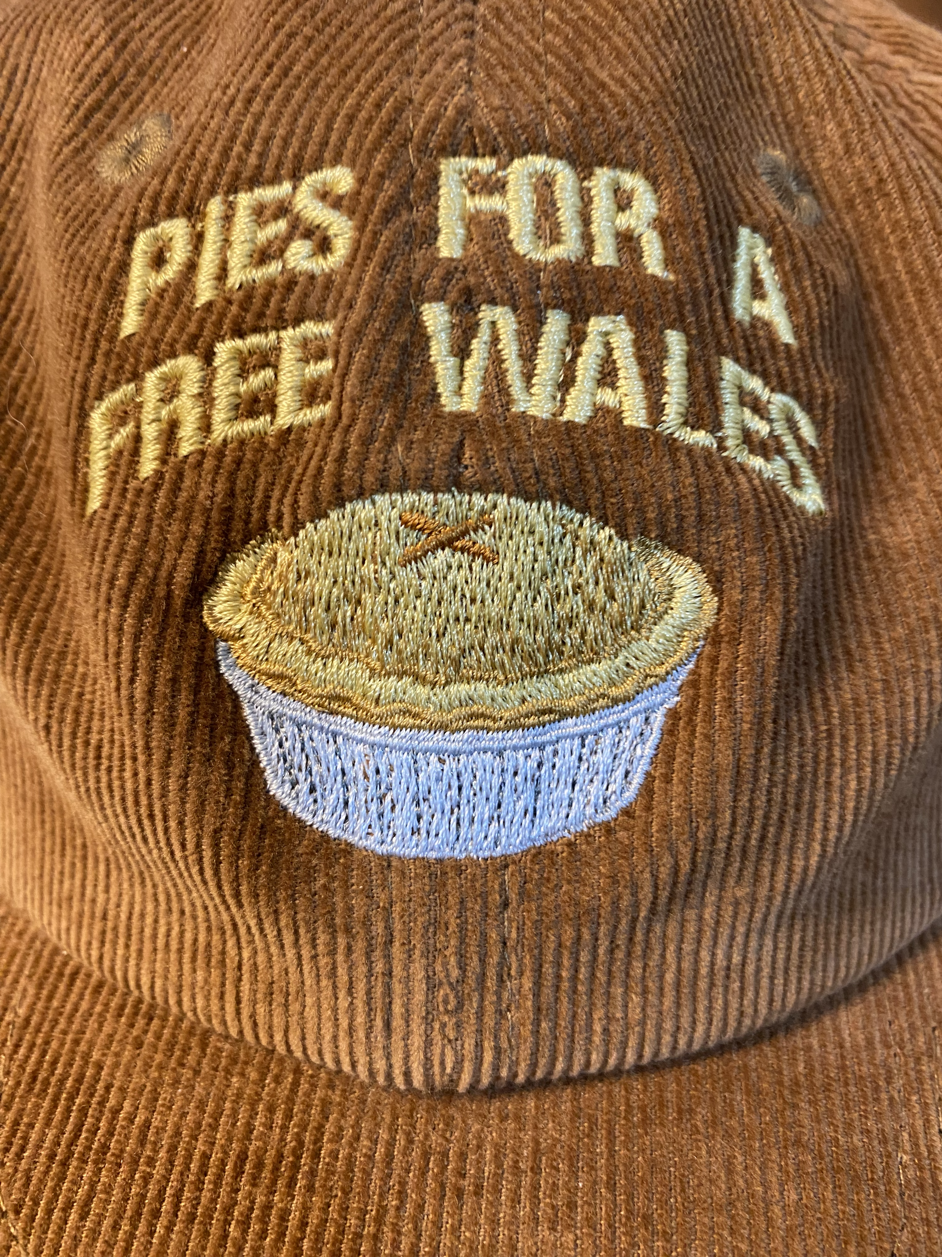 Independent Tropical Pies